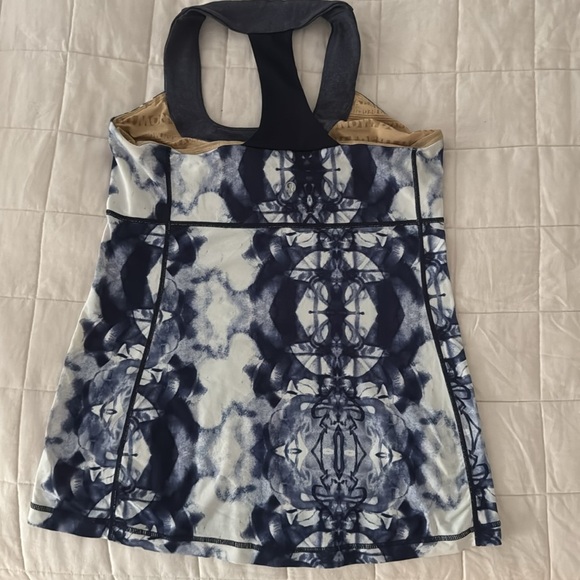 Lululemon Tie Dye Inspired Workout Top - Picture 4 of 6